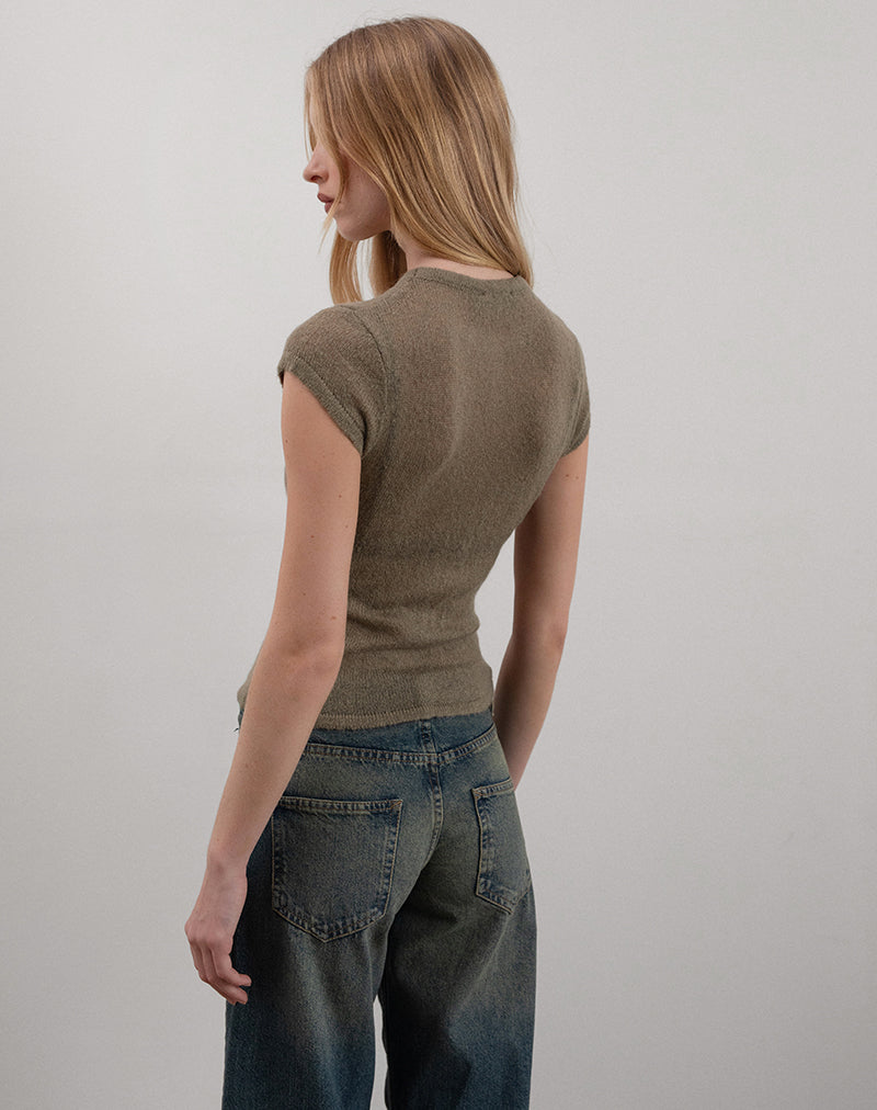 Bild von Elmira Top aus transparentem Strick in Khaki