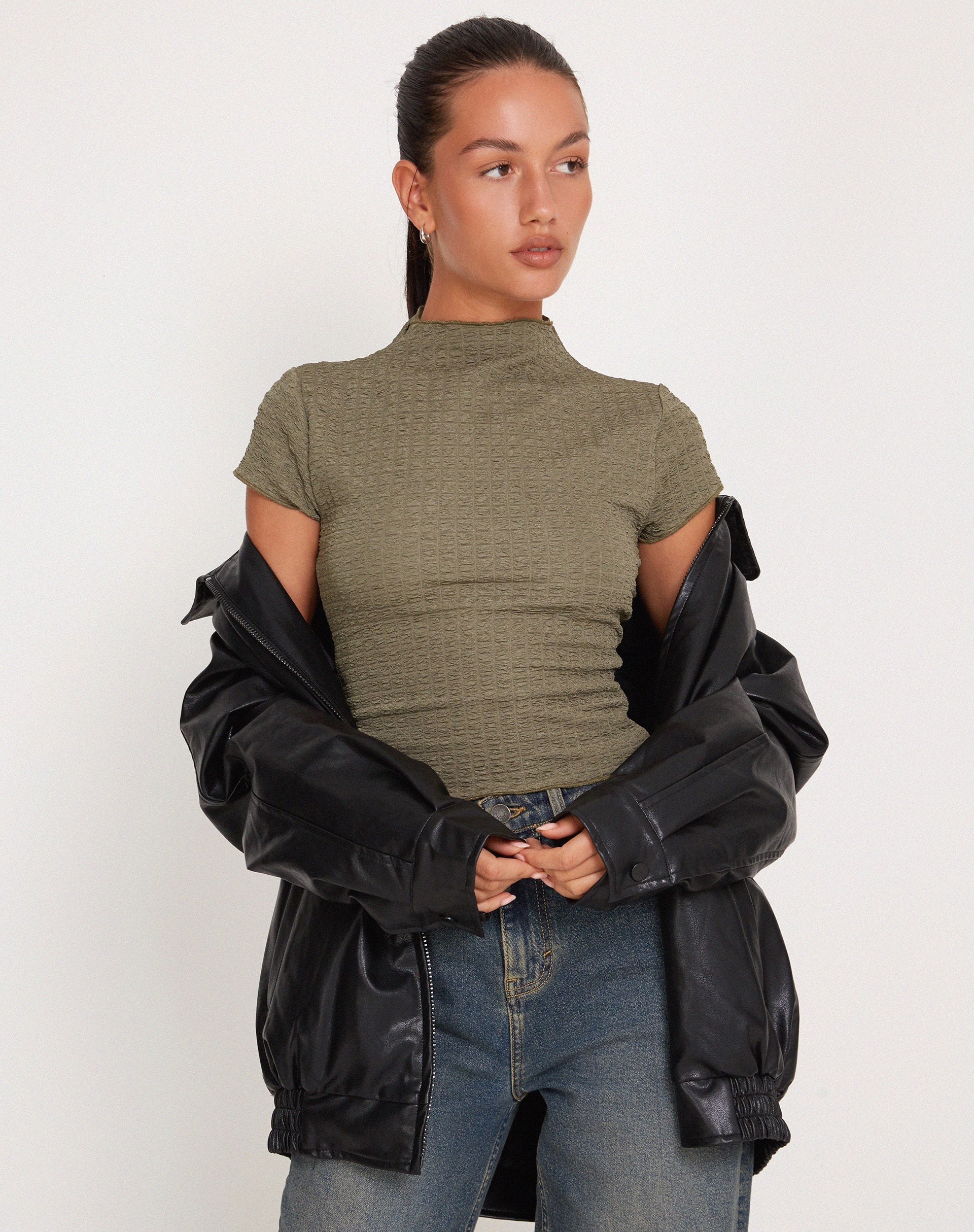 Bild von Elton Hochgeschlossenes Top in Khaki