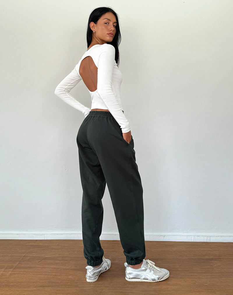 Image of Em Jogger in Beluga Hellgrau mit M-Stickerei