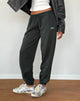 Image of Em Jogger in Beluga Hellgrau mit M-Stickerei