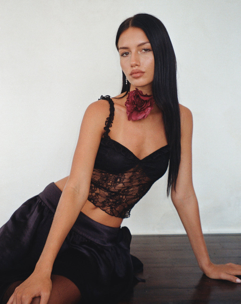 Emilia Spitze Rüschenweste Top in Schwarz