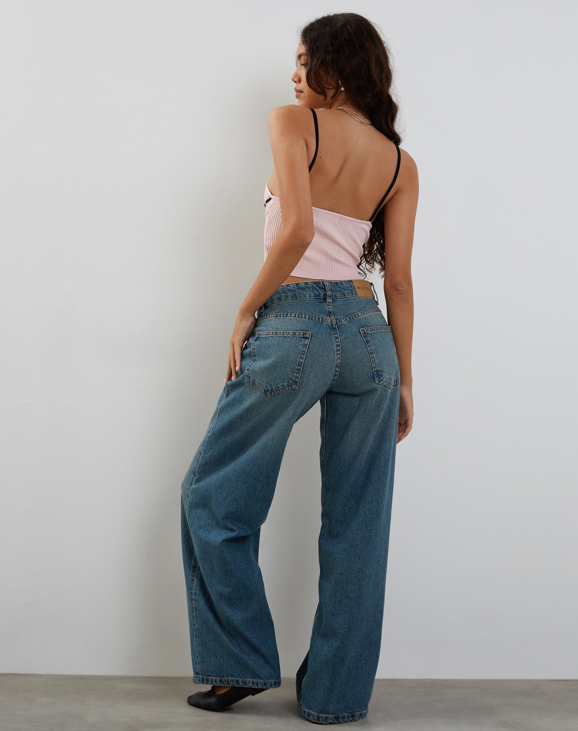 Bild von Emonie Cami Top in Blush rosa