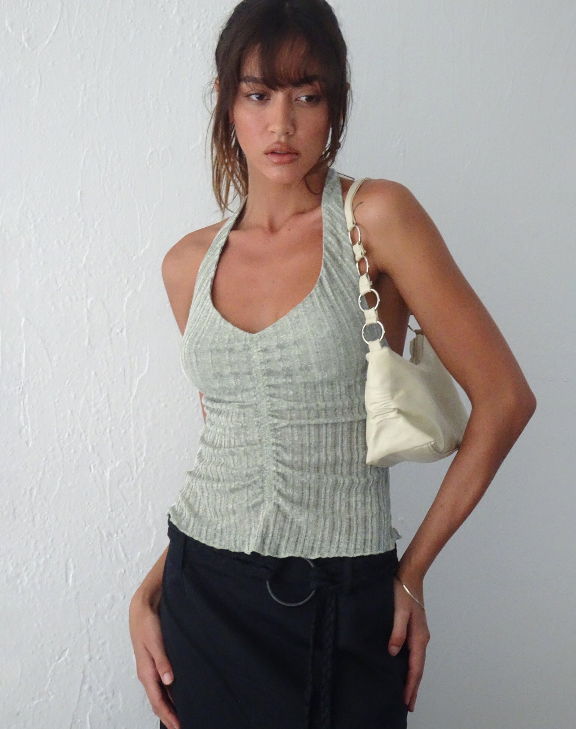 Bild von Enzley Knit Halterneck Top in Sage