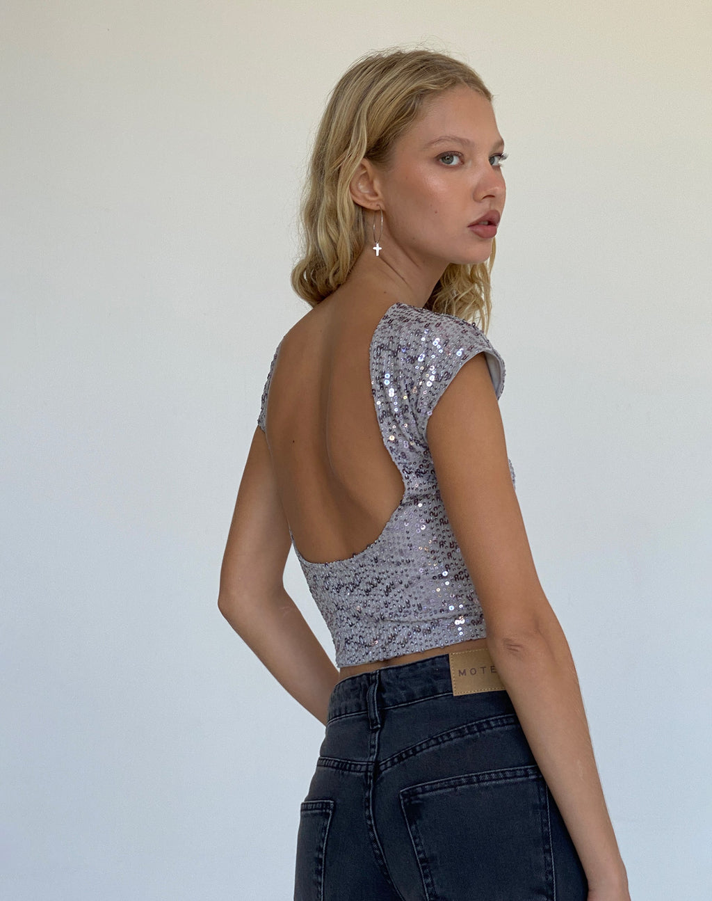 Erika Rückenfreies Top in Silber Pailletten