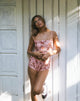 Bild von Erna Shorts in Pink Lace Floral Bloom