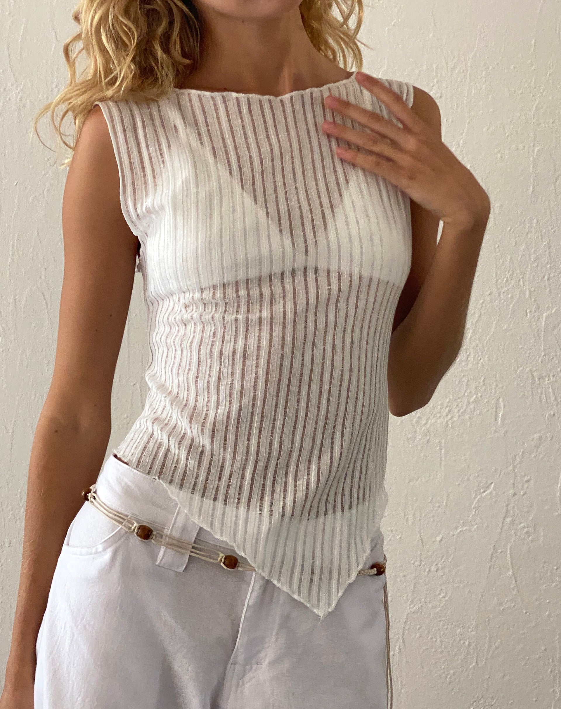 Image of Etta Gestrickte Weste Top In Elfenbein
