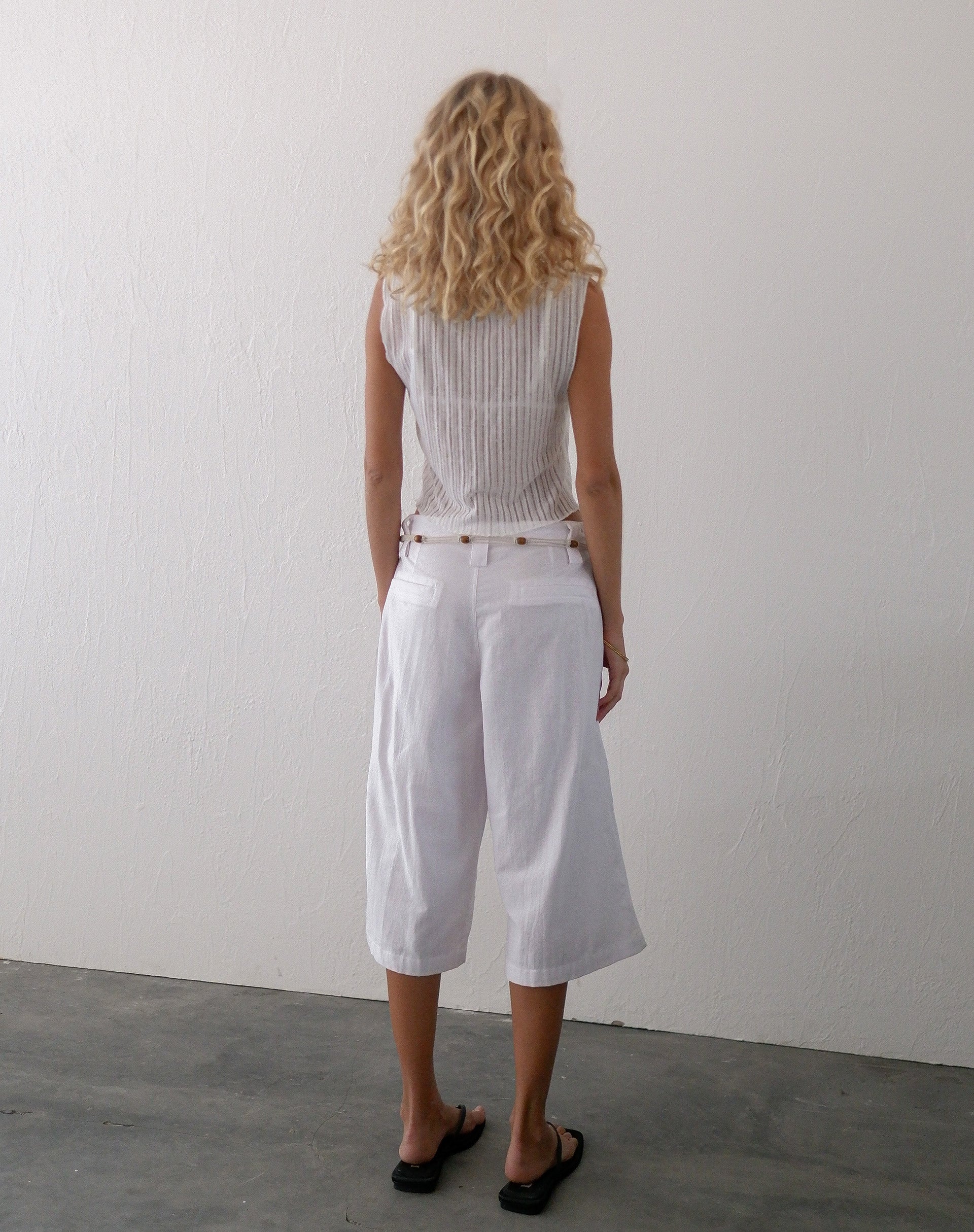 Image of Etta Gestrickte Weste Top In Elfenbein