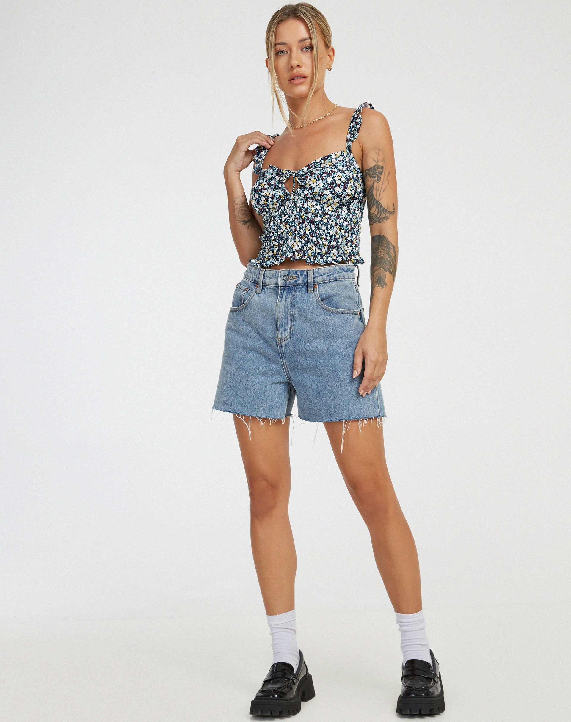 Bild von Ezra Crop Top in Floral Field Navy
