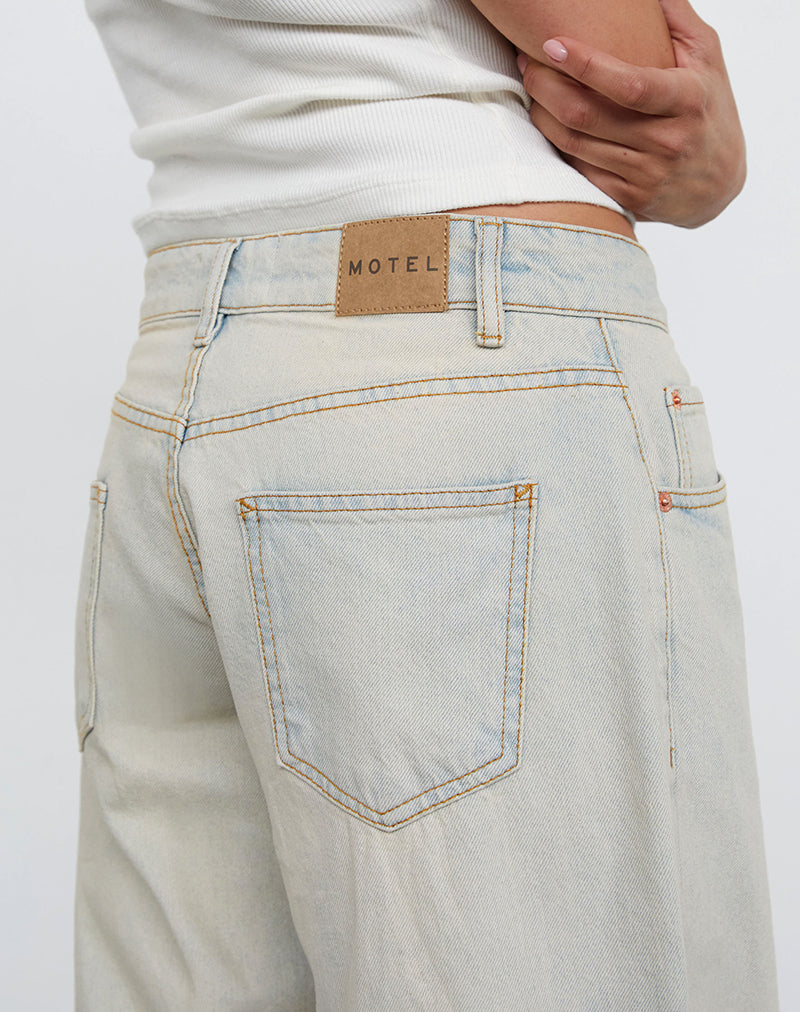 Bild von Roomy Extra Wide Low Rise Jeans In Arctic Blue