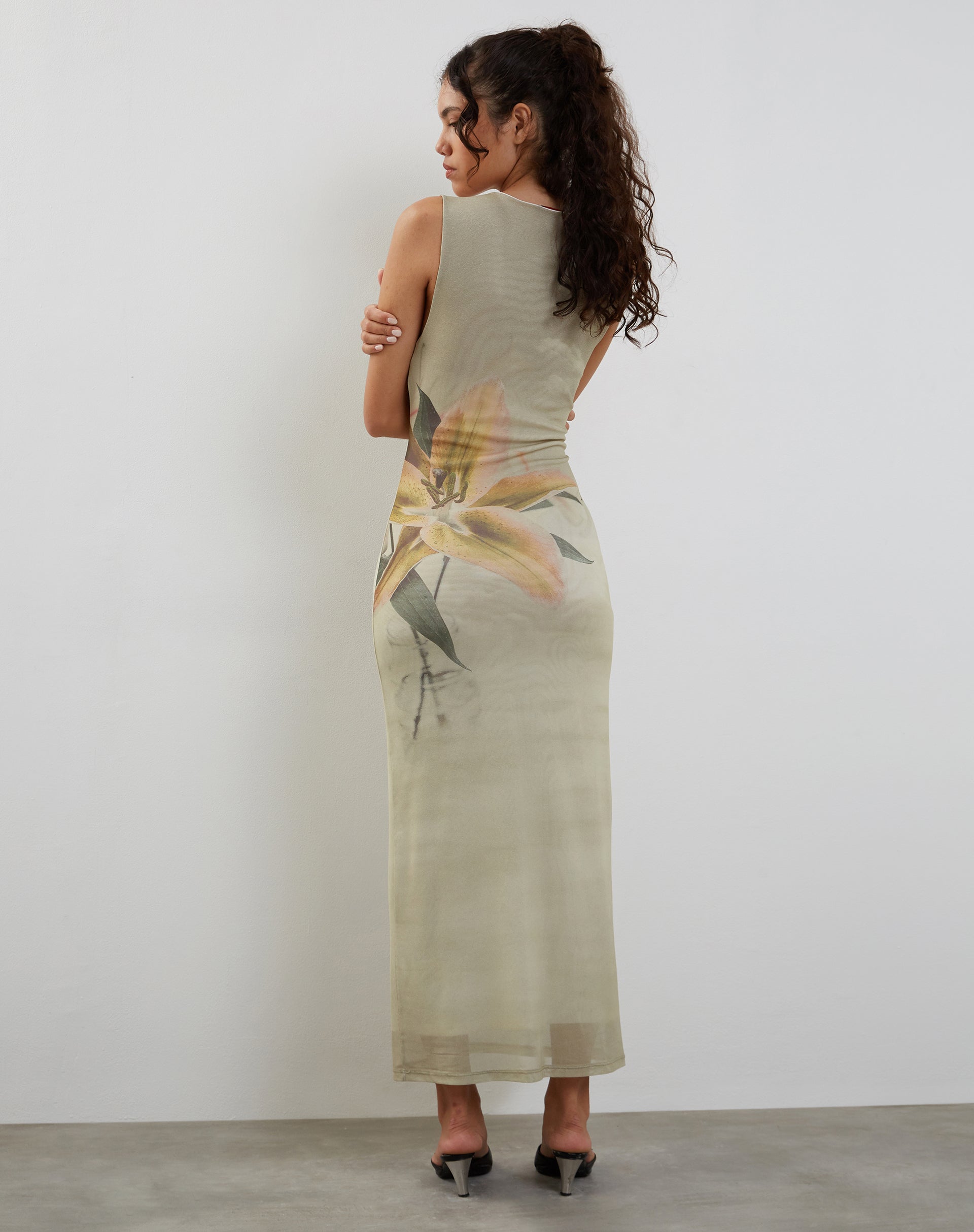 Image of Fayola Bedrucktes Maxikleid in Gelb Lily Print