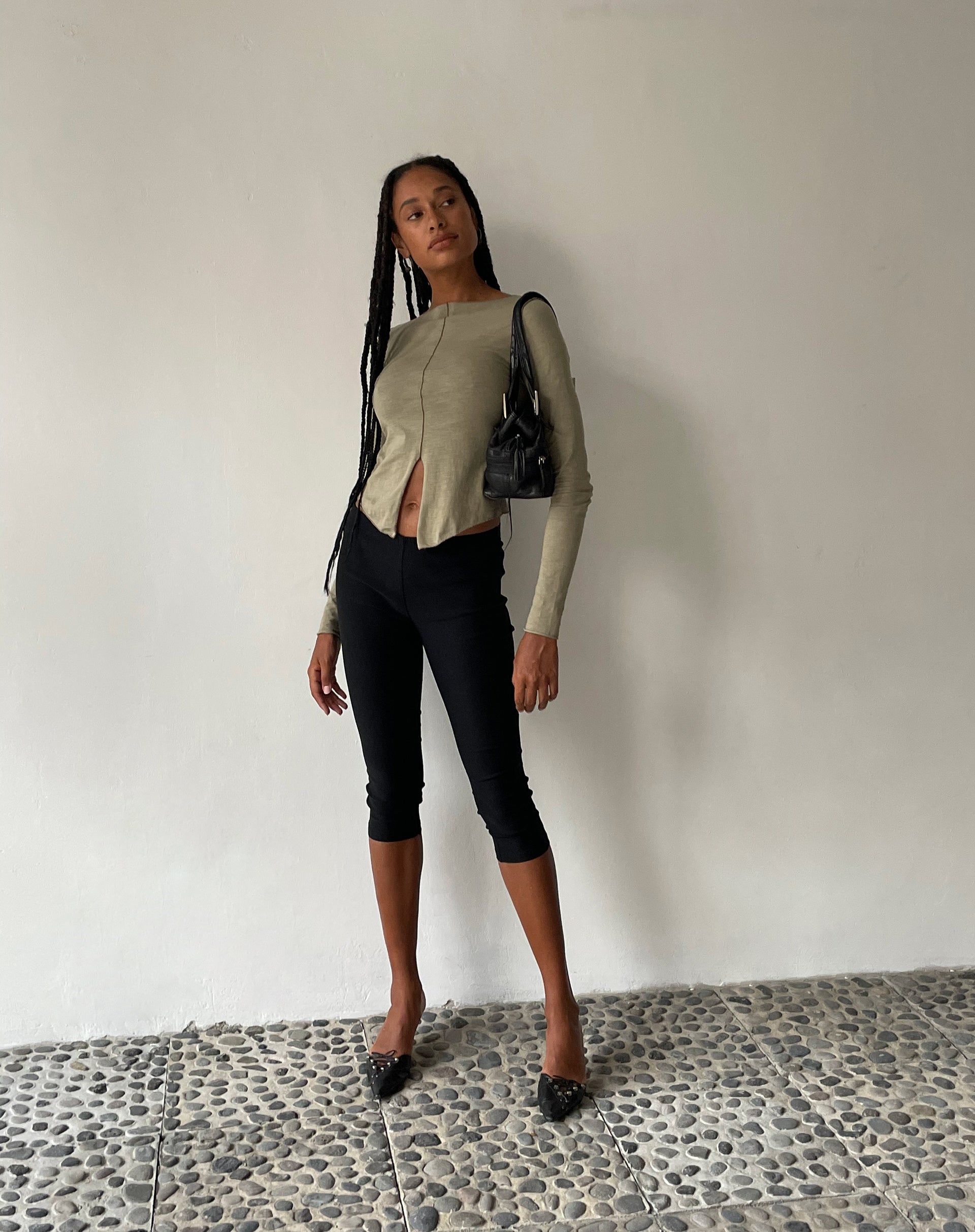 Image von MOTEL X JACQUIE Fenrin Langarm Schmetterling Jersey Top in London Fog