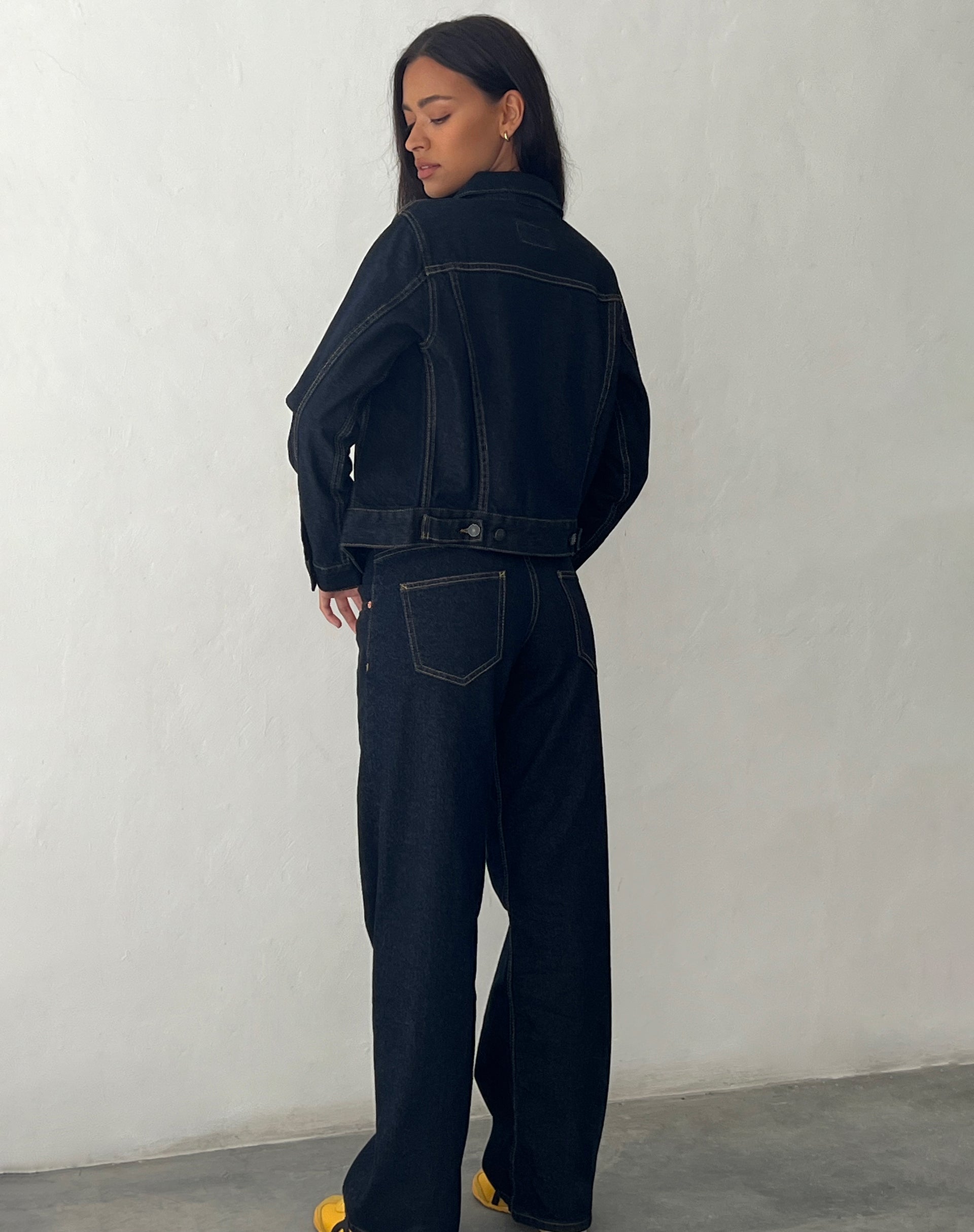 Bild von Fitted Denim Jacket in Indigo