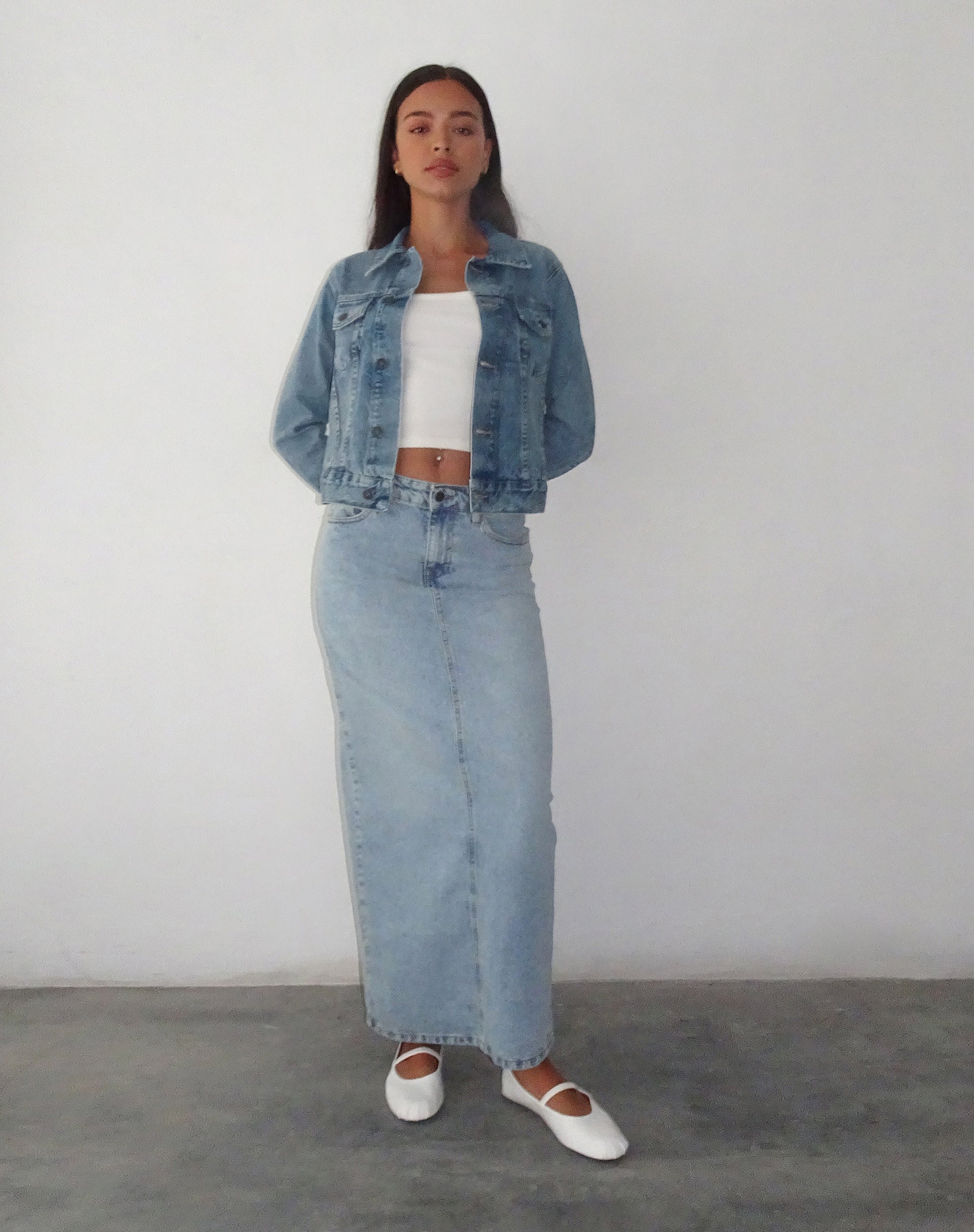 Bild von Fitted Denim Jacket in Blue Wash