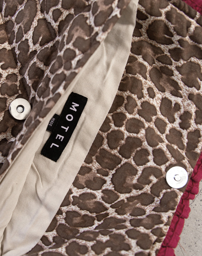 Bild von Fold Over Makeup Bag in Leopard mit roter Rüschenschleife