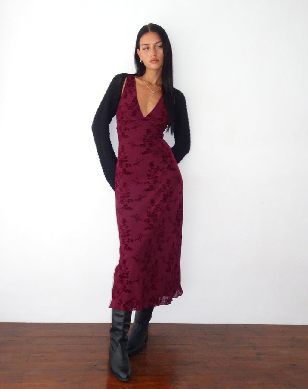 Gabriela Midikleid in Botanical Flower Maroon