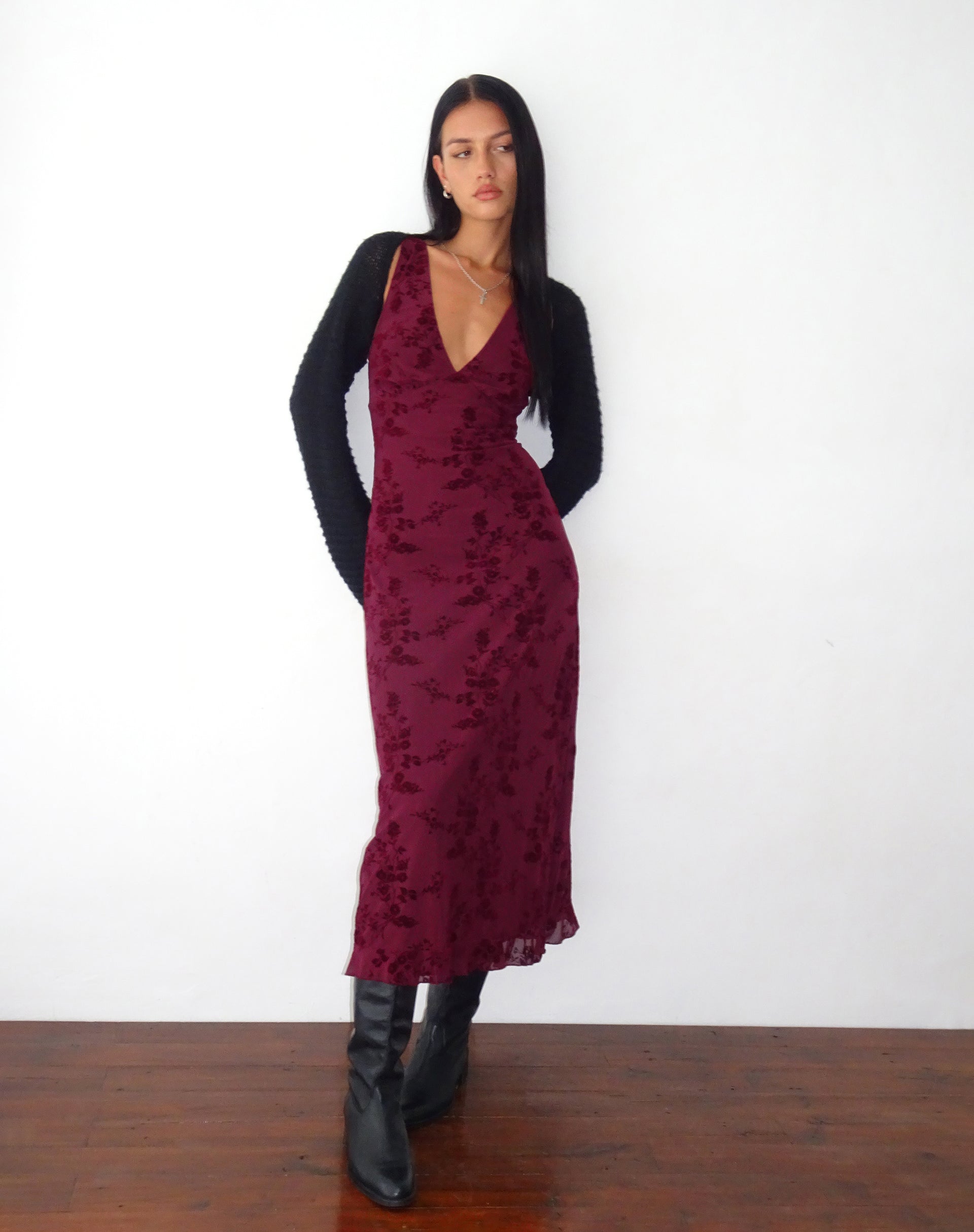 Gabriela Midikleid in Botanical Flower Maroon