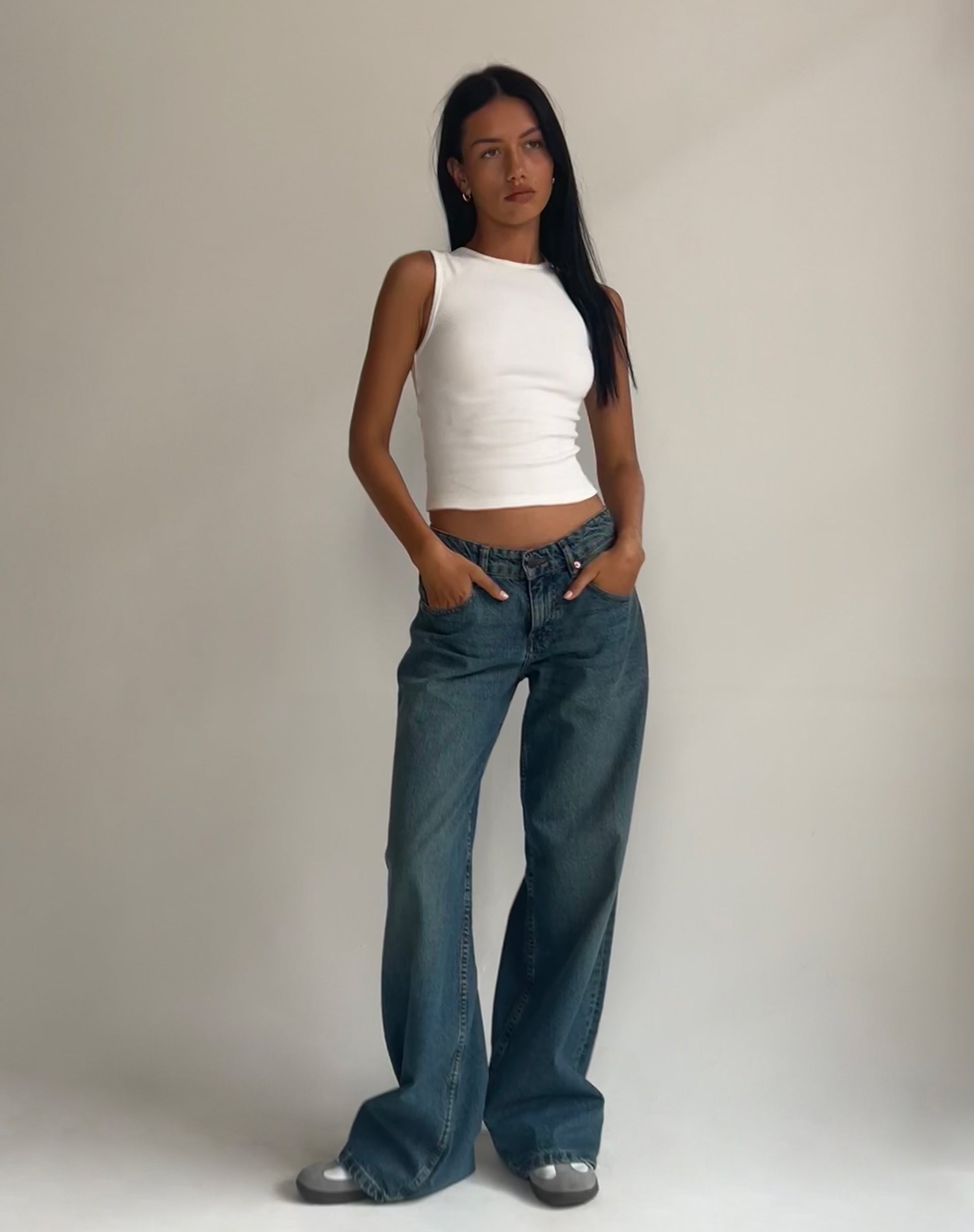 Bild von Gelsho Open Back Rib Tank Top in Off White