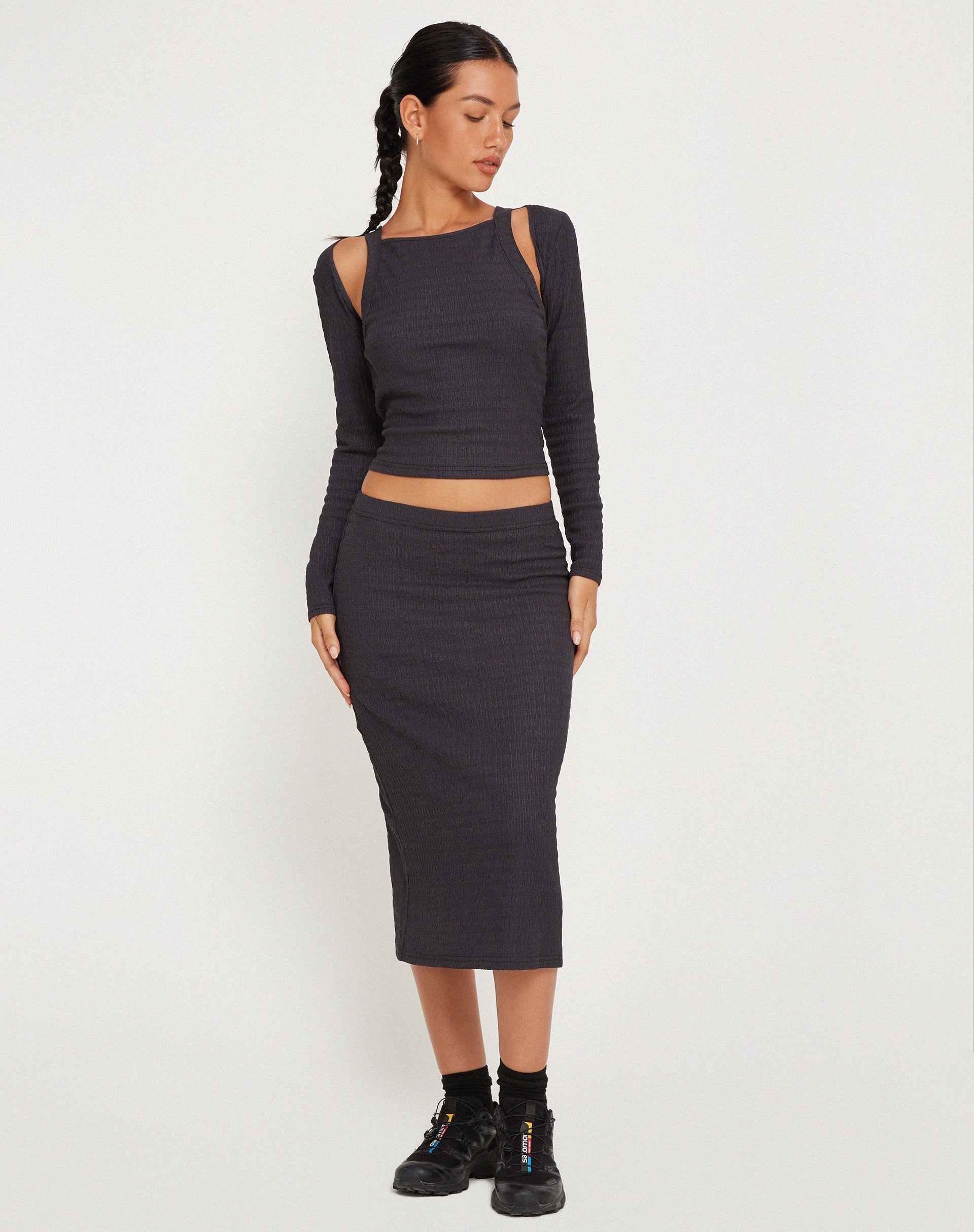 Abbildung von GInny Top in Crinkle Charcoal