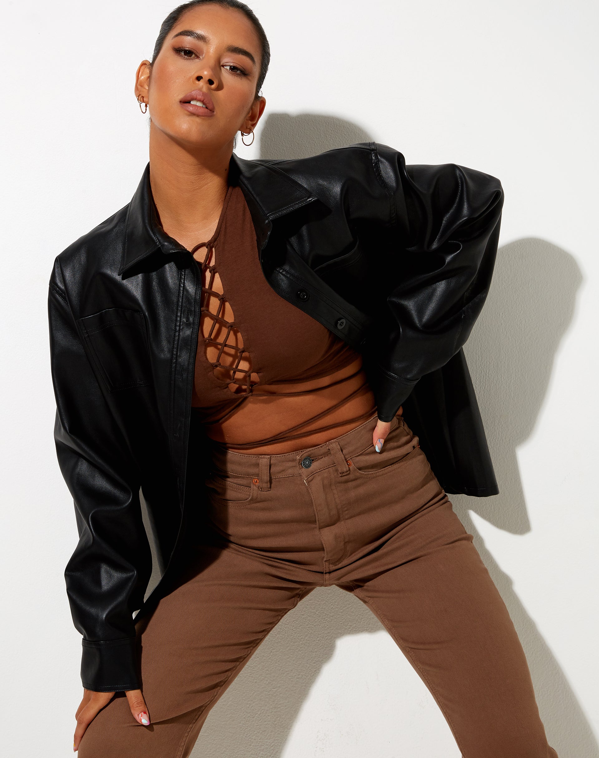 Bild von Giwta Crop Top aus Lycra Kakao