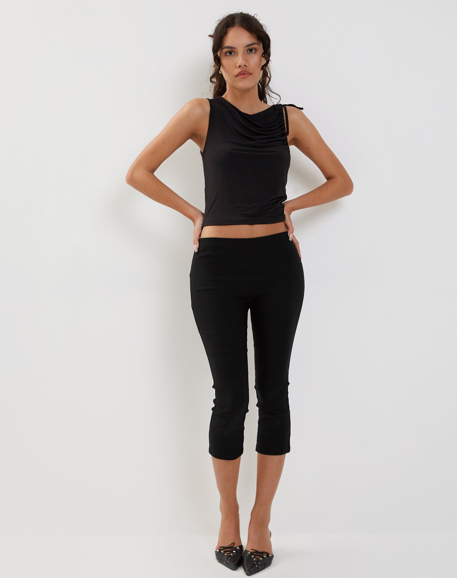 Bild von Hagne Vest Top in Schwarz
