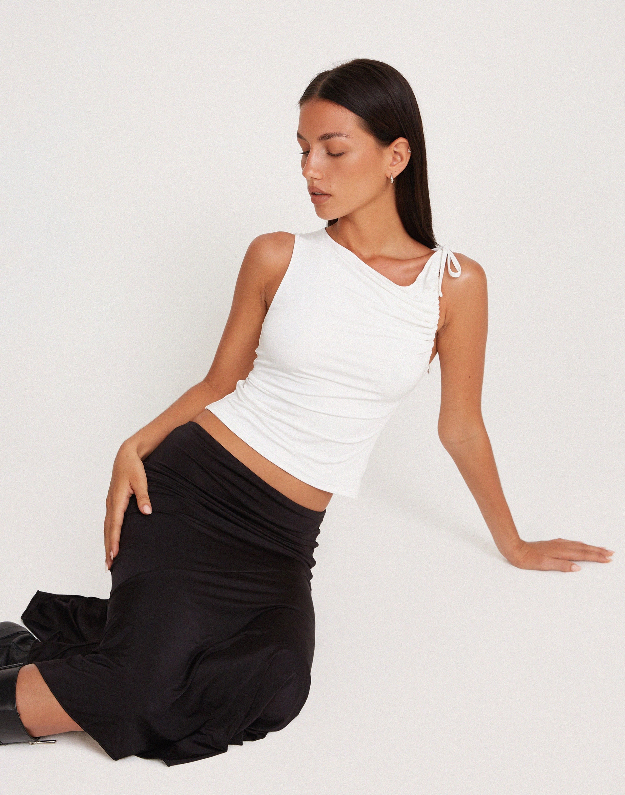 Bild von Hagne Crop Vest Top in Off White