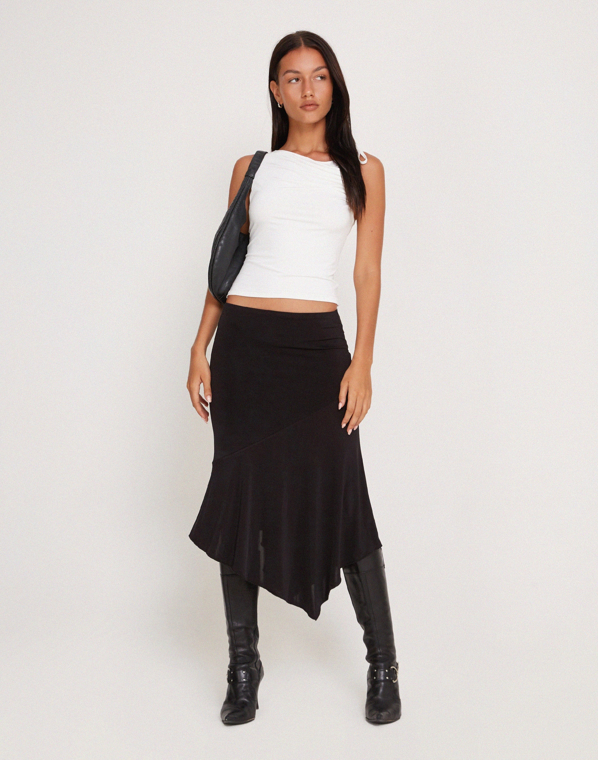 Bild von Cinta Low Rise Midirock in Schwarz