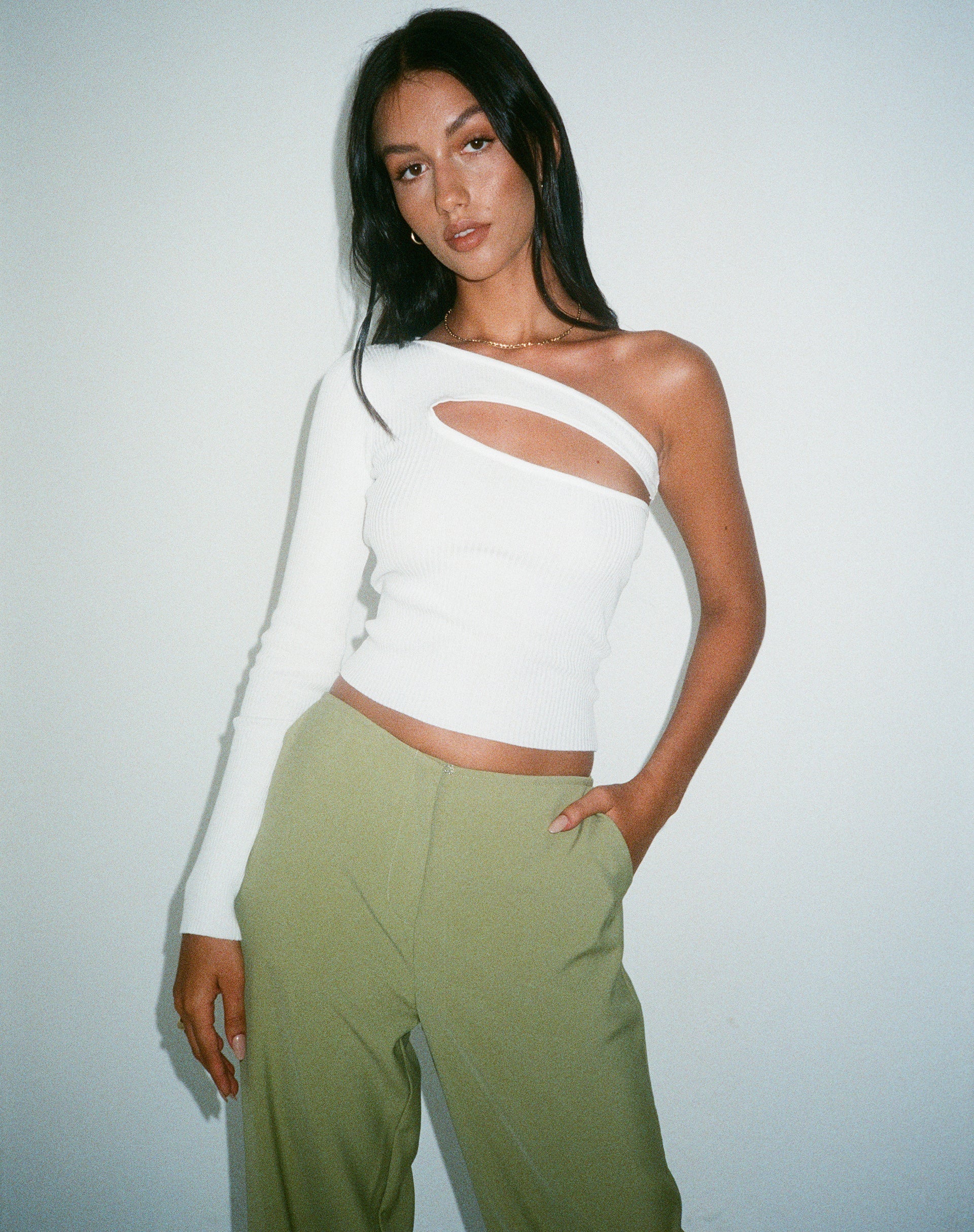 Bild von MOTEL X OLIVIA NEILL Haimi Top in Rib Star Weiß