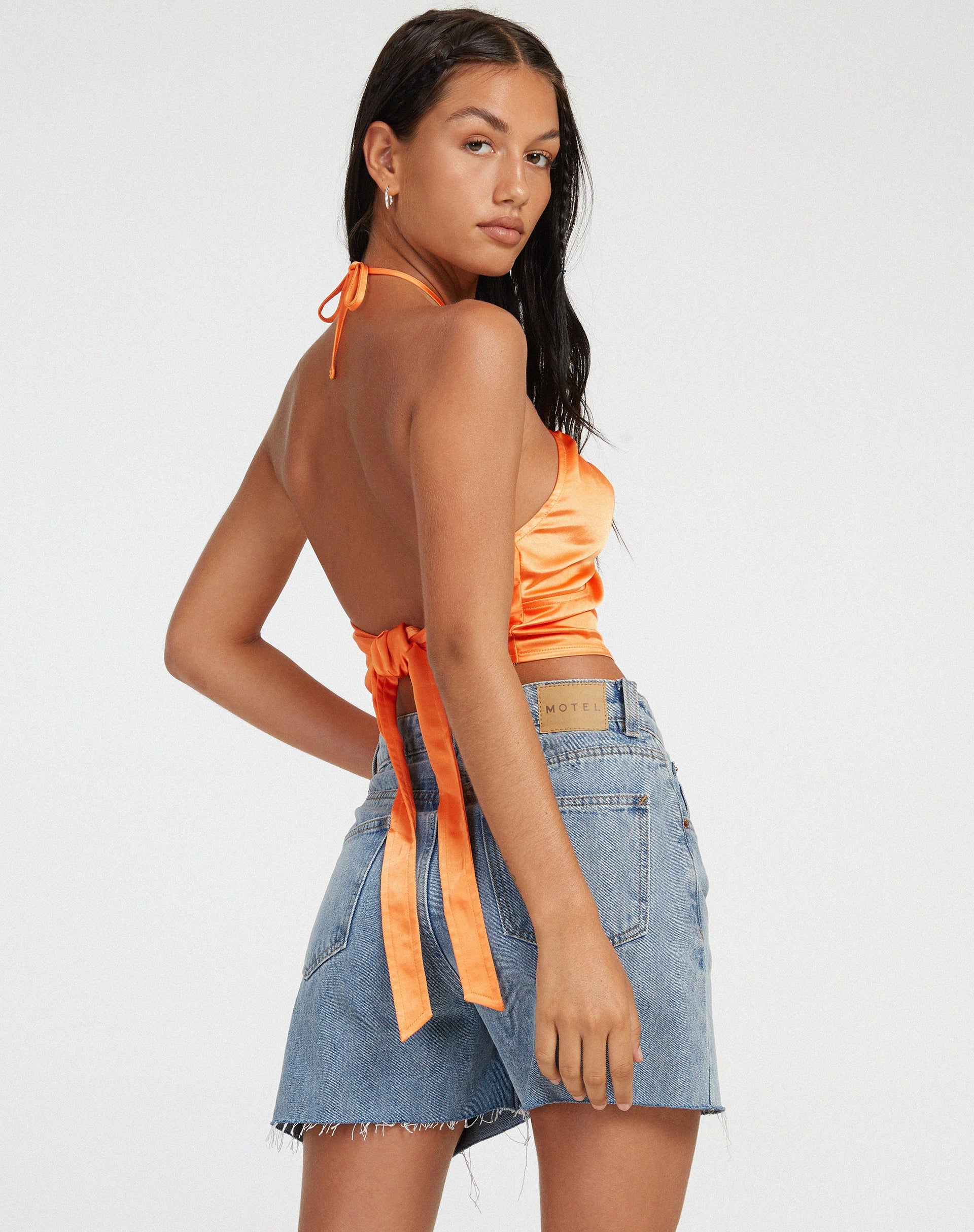 Bild von Haltri Crop Top in Satin Orange