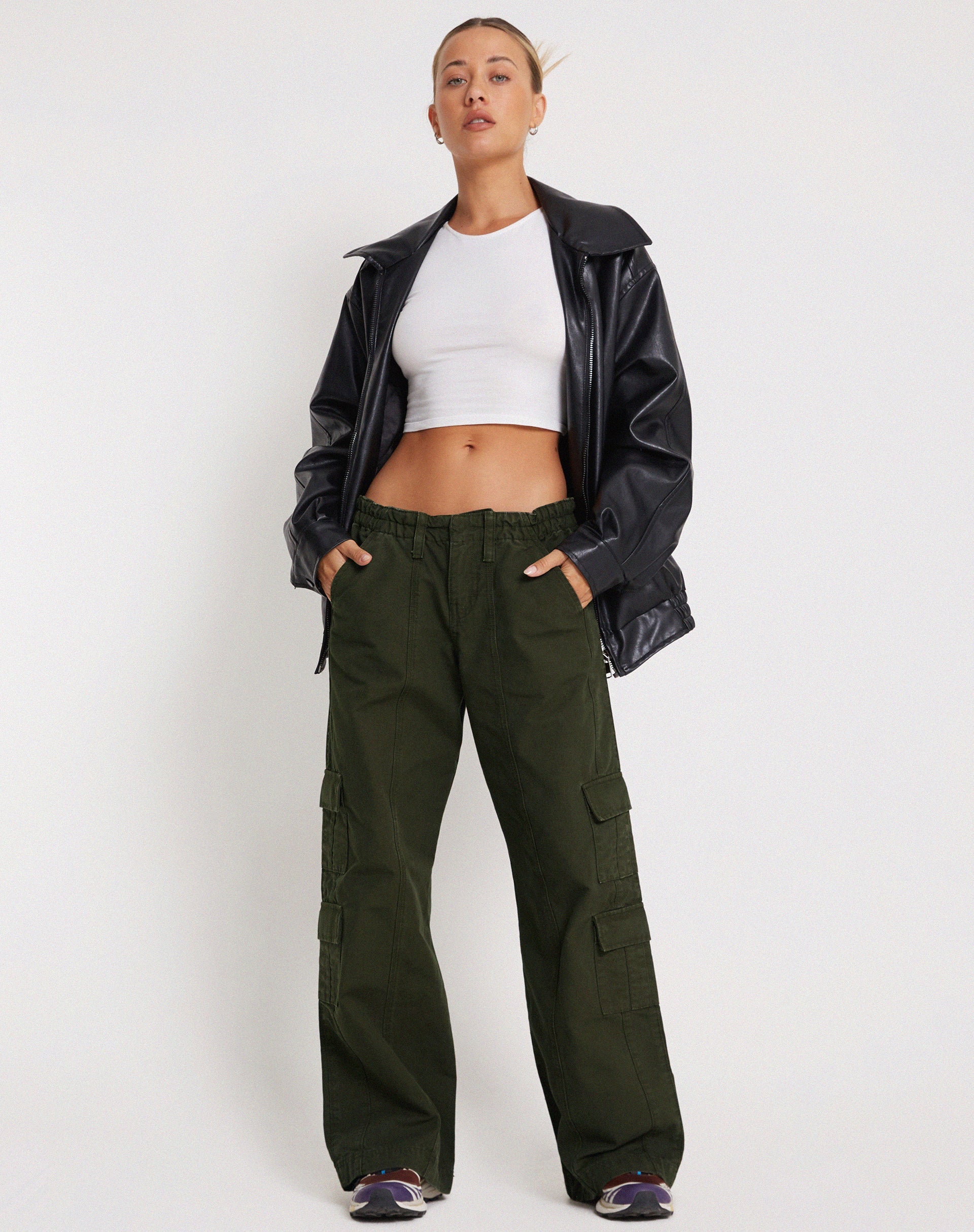 Image der Hansa Cargo-Hose in Dunkel-Olive