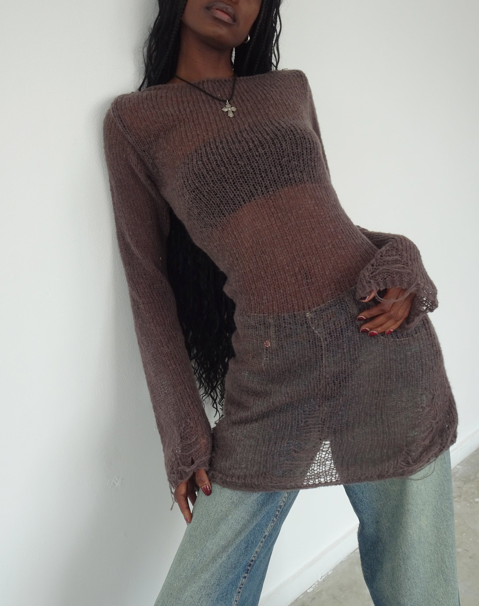 Bild von Harper Distressed Knitted Mini Dress in Maroon