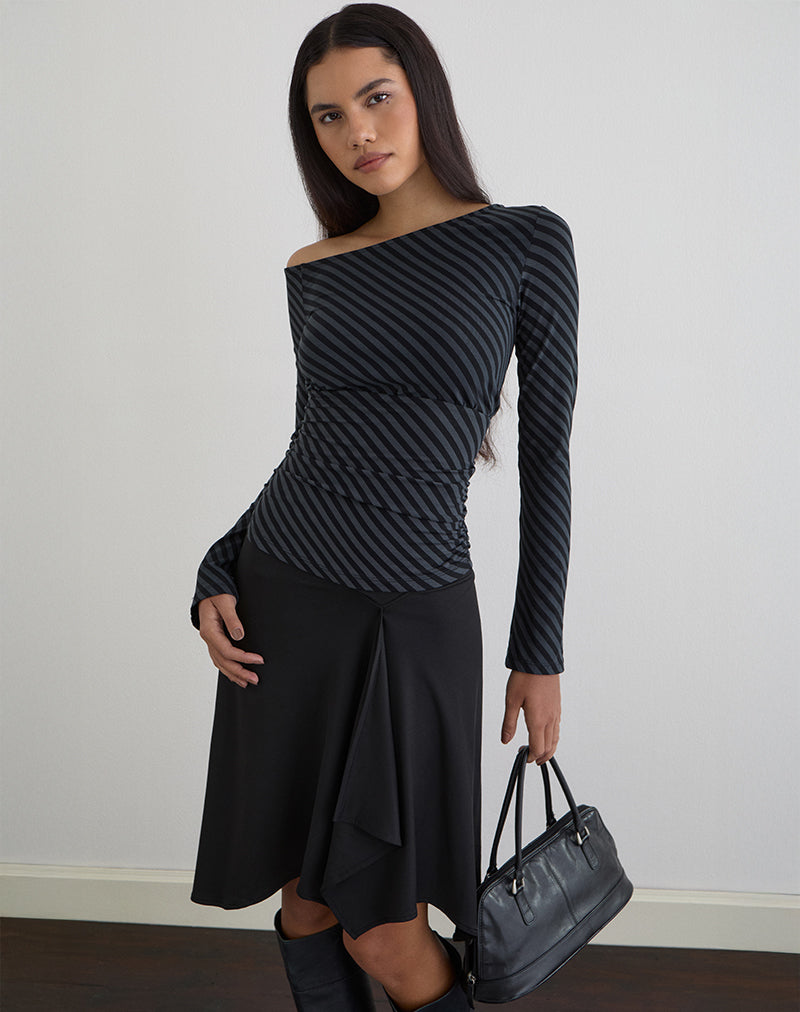 Bild von Hoang Slouch Top in schrägen Streifen Ocean Storm