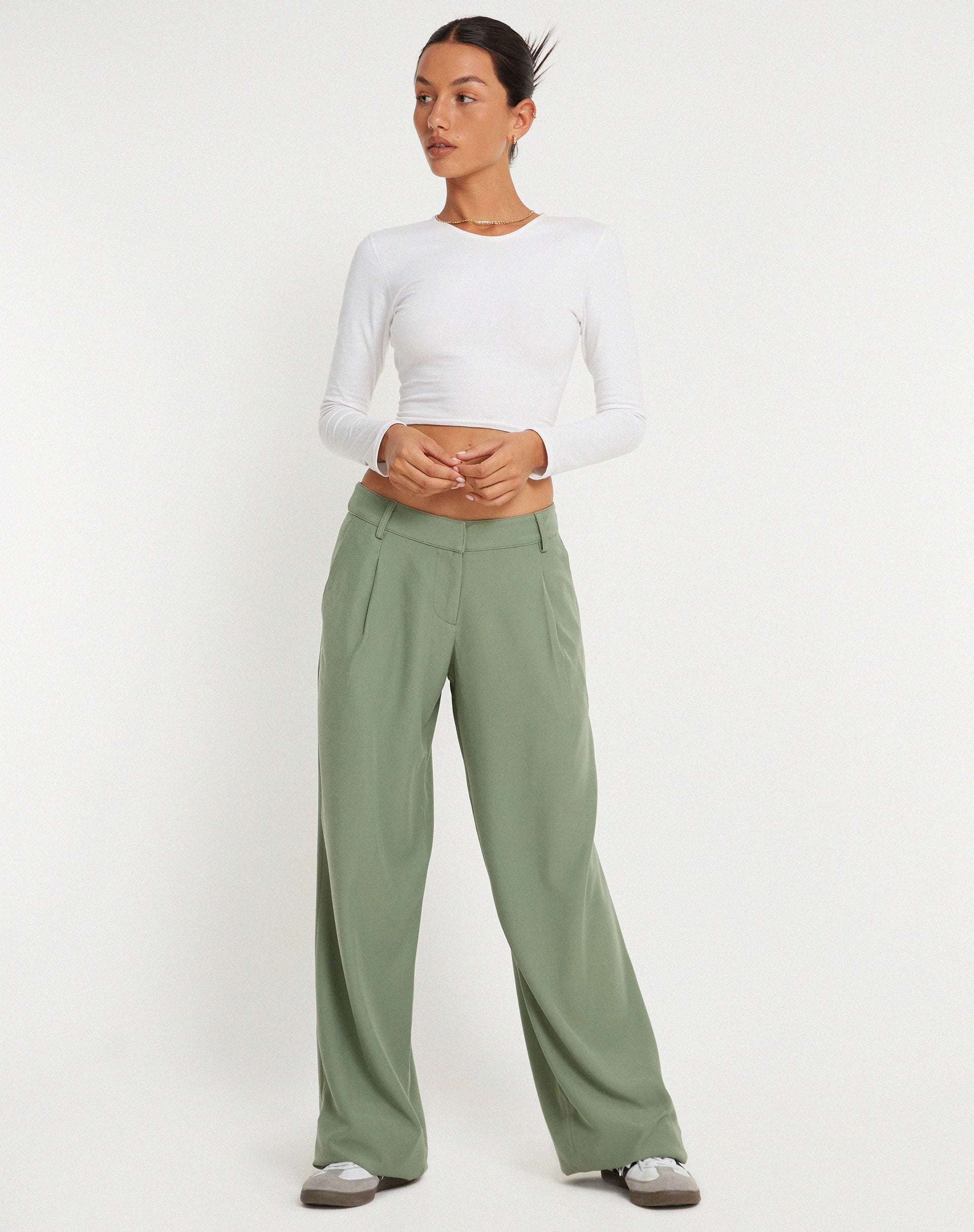 Abbildung der Hondra Wide Leg Trouser in Ashy Green