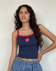 Image of Icah Vest Top in Navy mit rotem Einband und Apfelmotiv