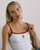 Image of Icah Vest Top in Weiß mit rotem Einband und Erdbeere