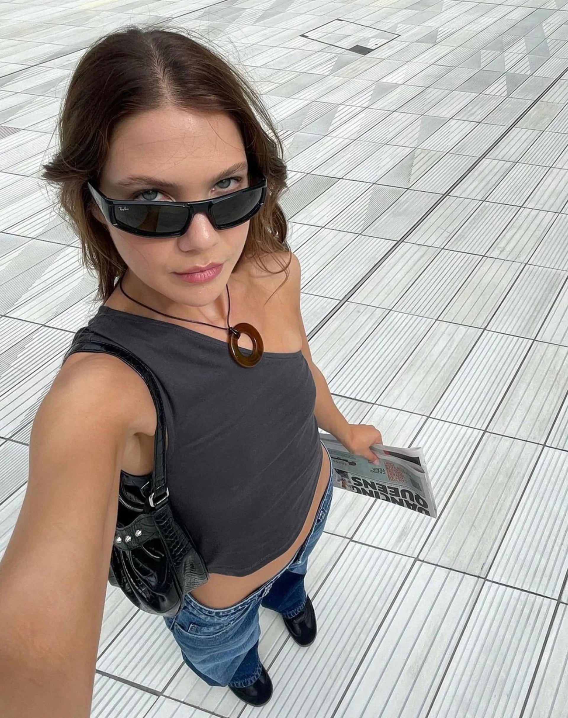 Bild von MOTEL X JACQUIE Bay One Shoulder Top in Ocean Storm