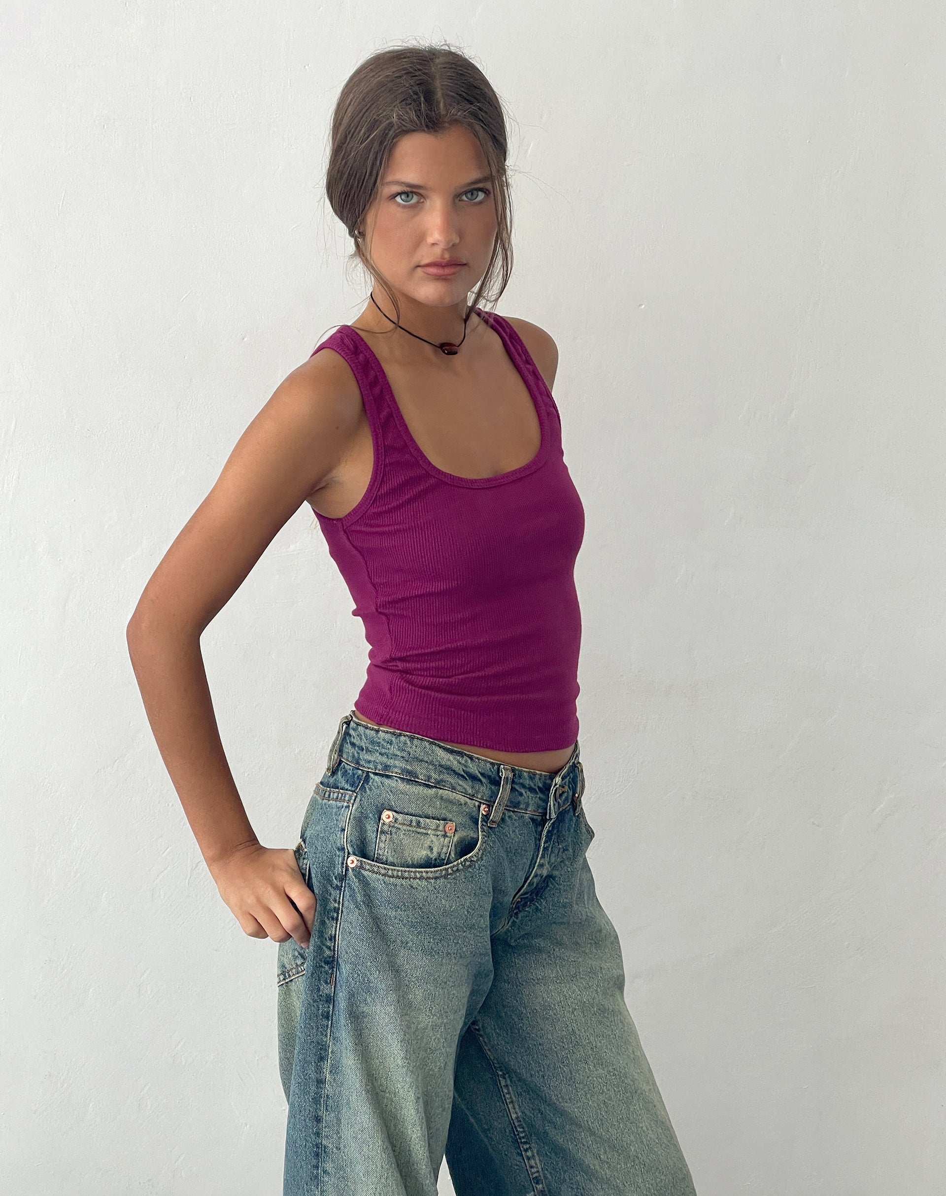 Bild von Roxe Ribbed Vest Top in Berry