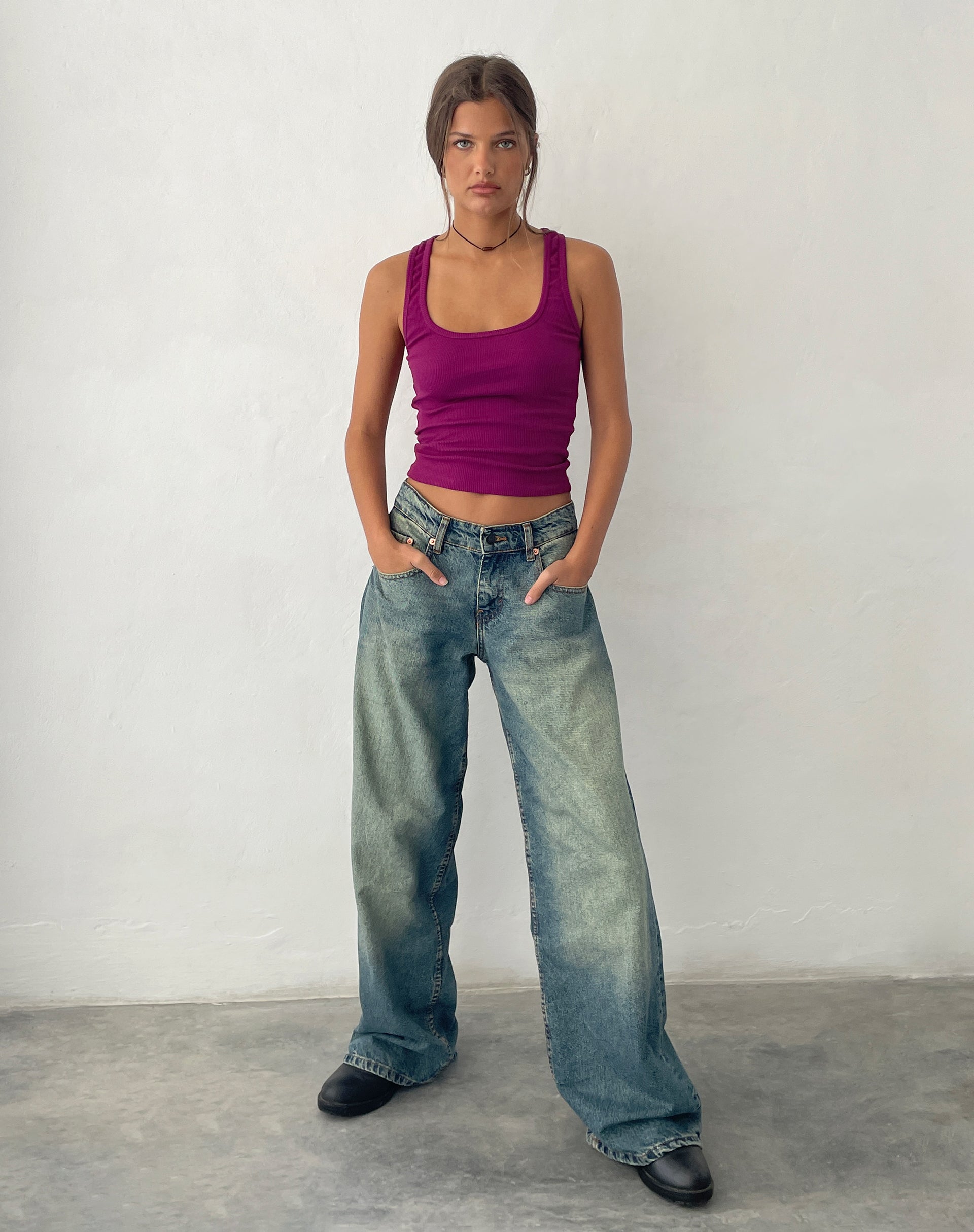 Bild von Roxe Ribbed Vest Top in Berry