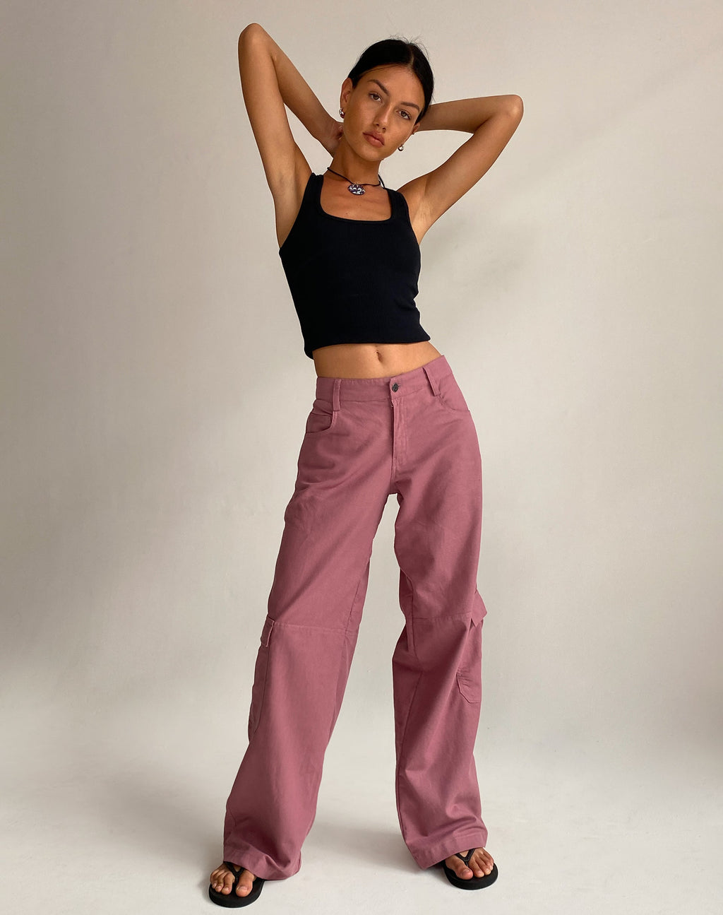 Gemma Low Rise Cargohose aus mauvefarbenem Leinen