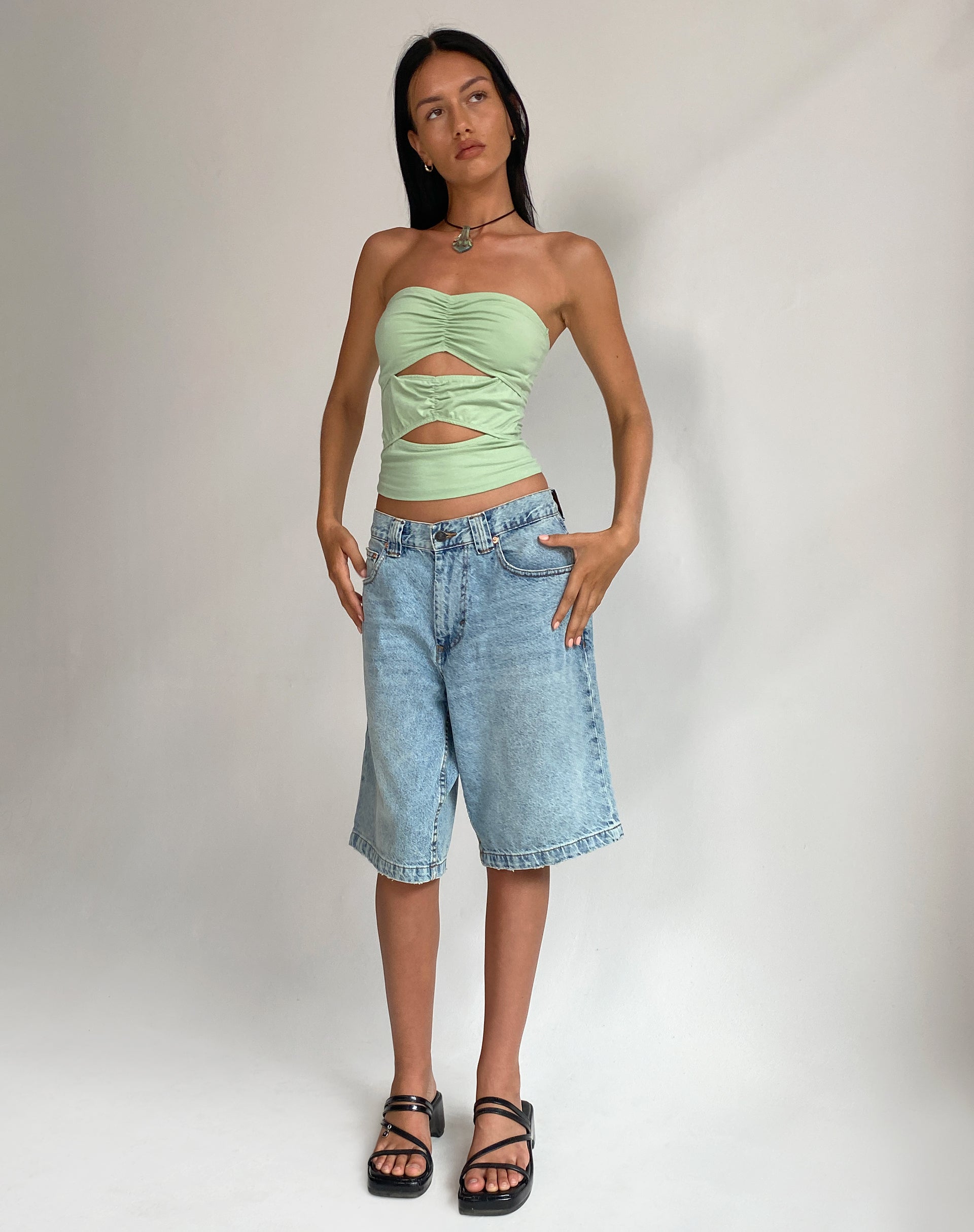 Image of Dayu Bandeau Crop Top in Silber Salbei