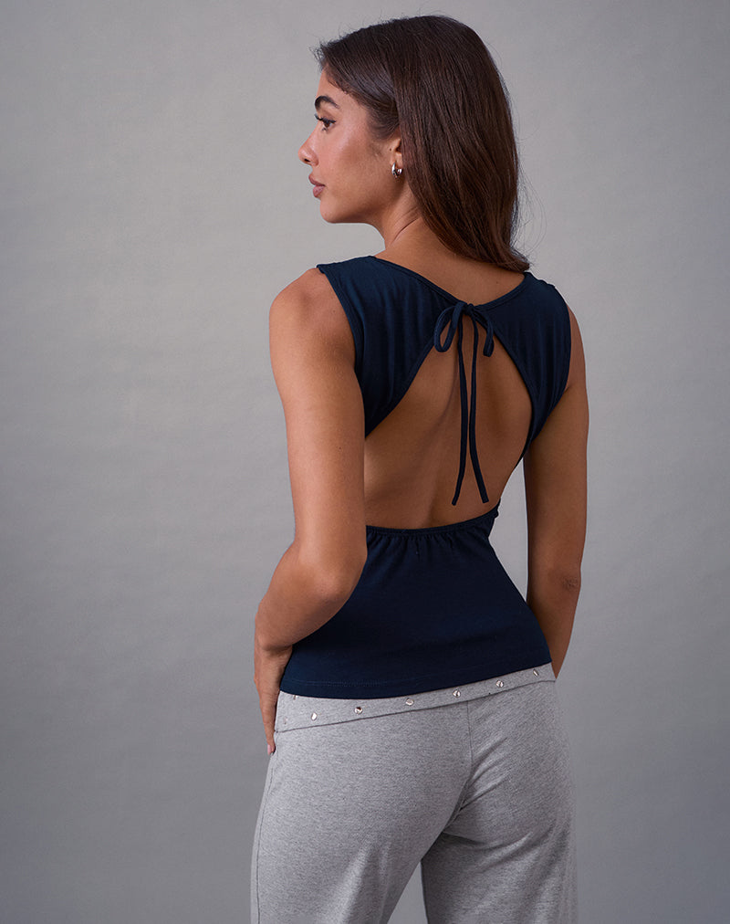 Image of Imrie Open Back Top aus Rayon Jersey Navy