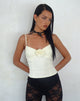 Image of Indus Cami Top in Creme mit Rosette Merkmal