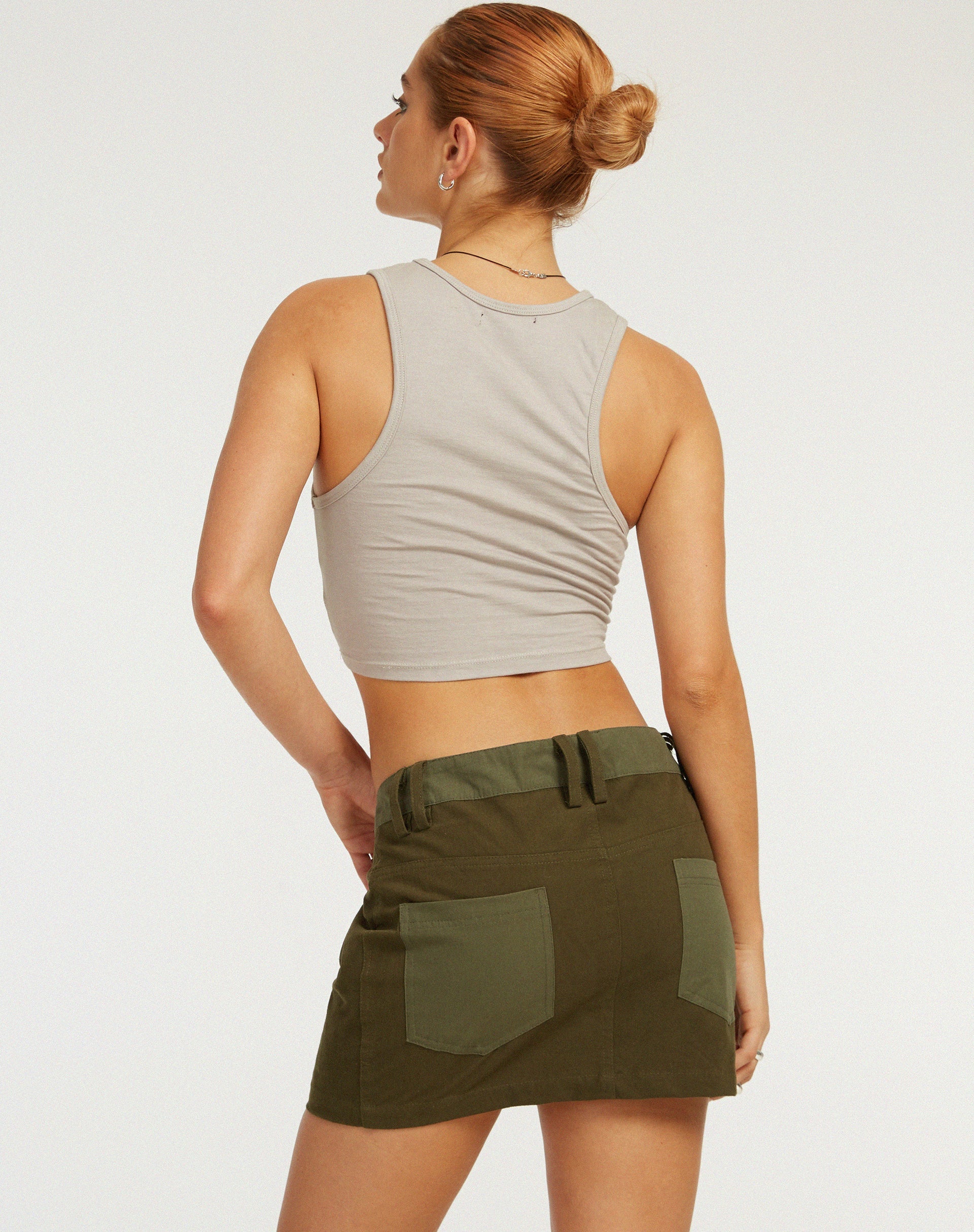 Abbildung von Ivette Minirock in Khaki Olive dunkel