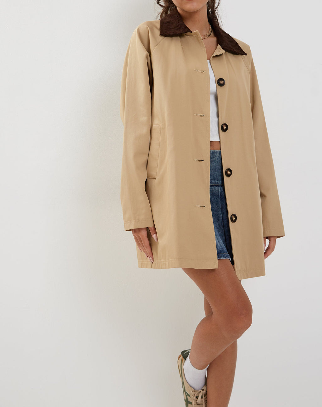 Izora Kurzer Trenchcoat in Tan