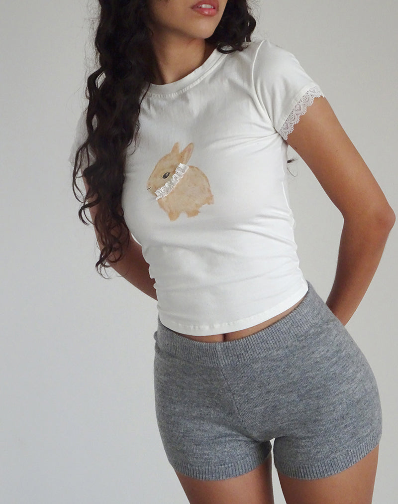 Izzy Baby Tee in Off White mit Kaninchenaufdruck