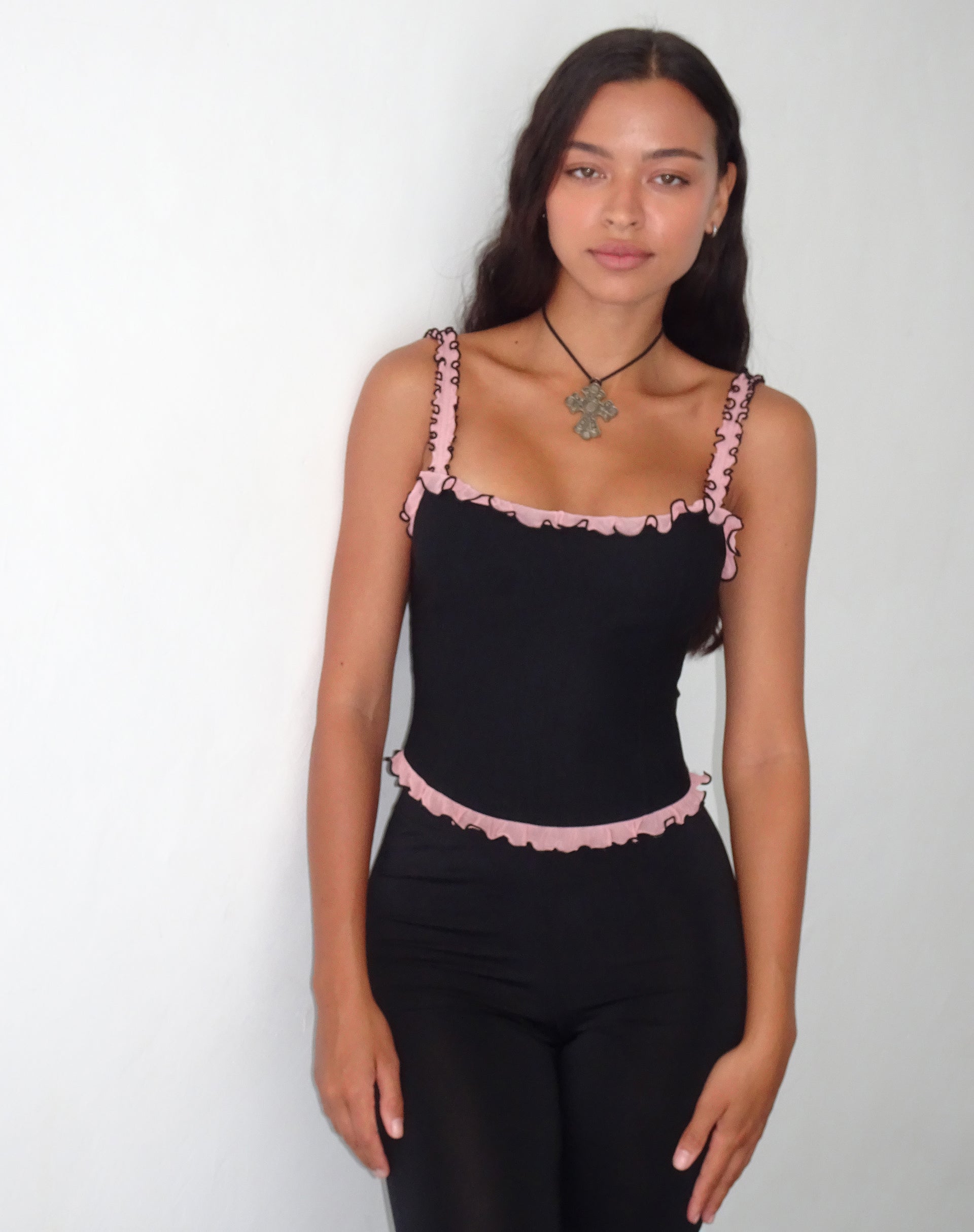 Image of Idalia Korsett-Top in Schwarz mit rosa Mesh-Rüsche