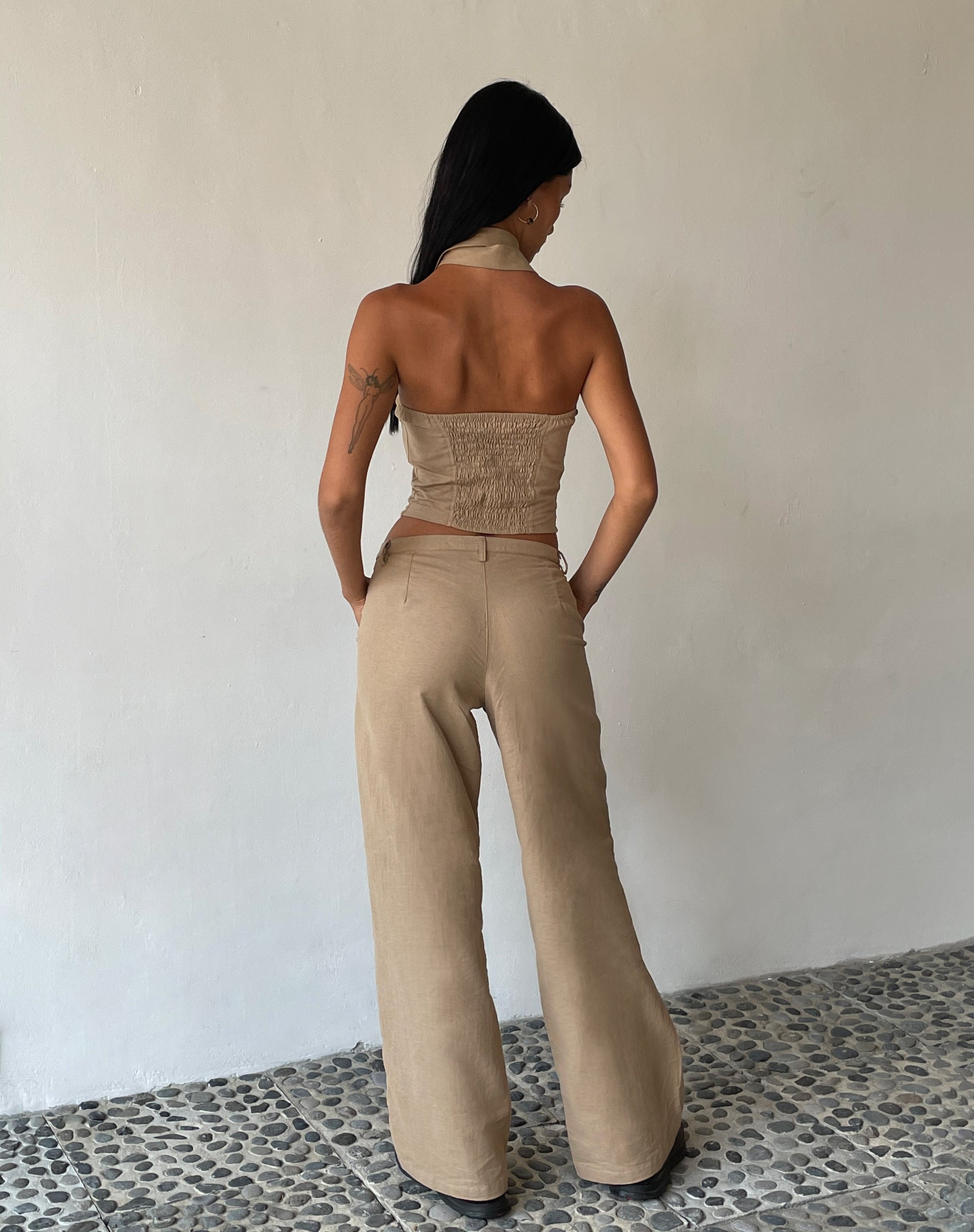 Abbildung der MOTEL X JACQUIE Jawi-Hose in Light Taupe