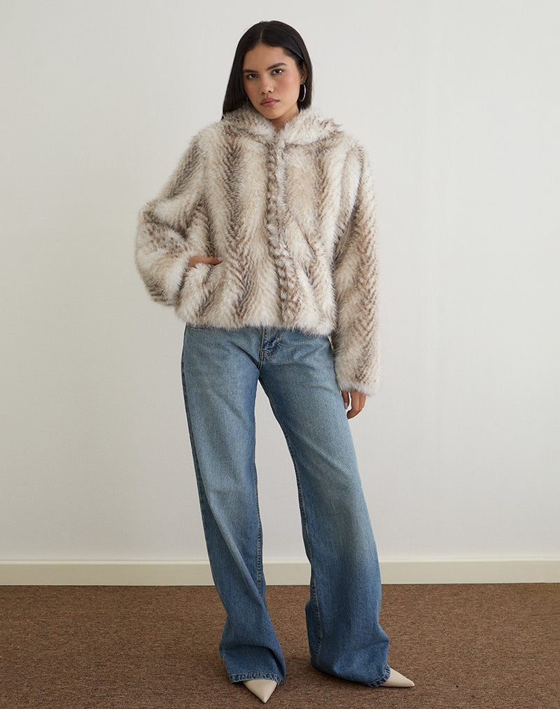 Image of Jemi Kunstfelljacke mit Kapuze in Creme