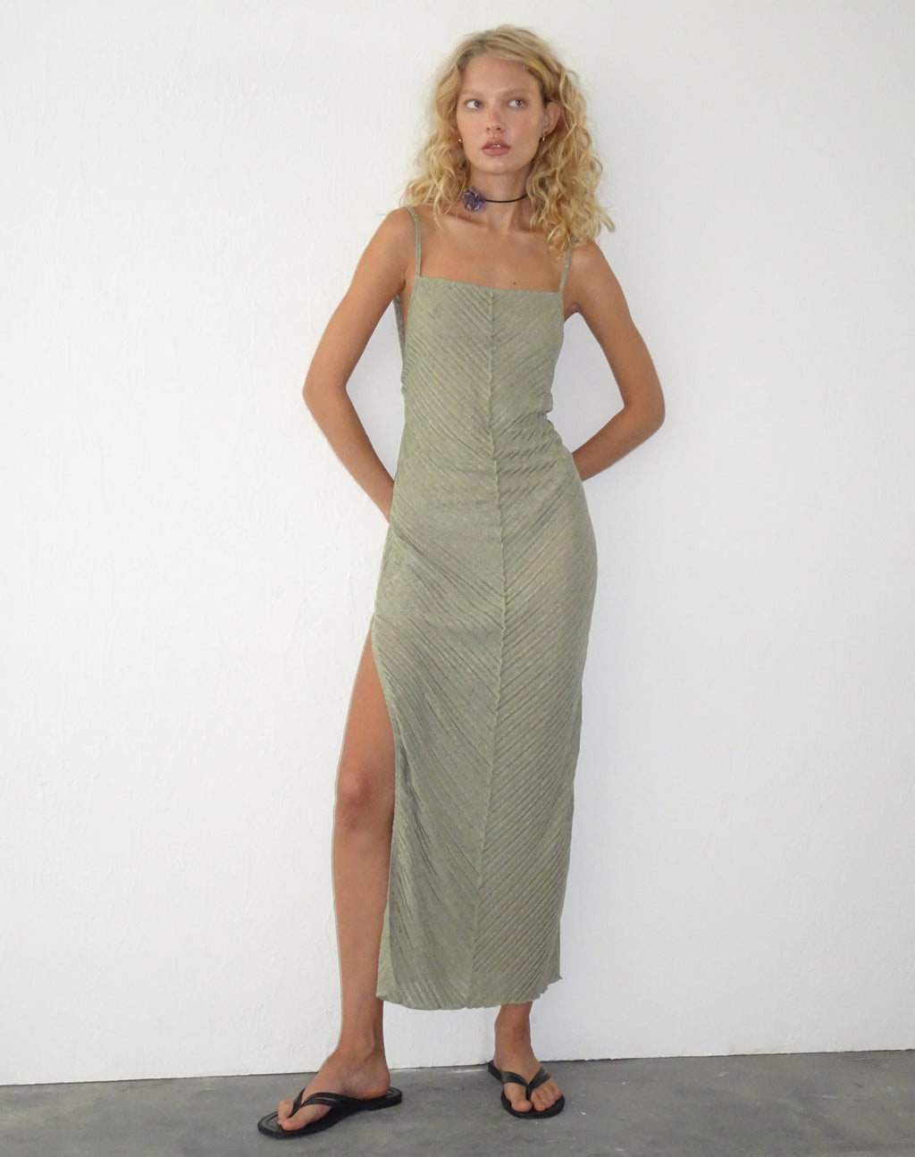 Jenaya Gestricktes Midikleid in Salbei