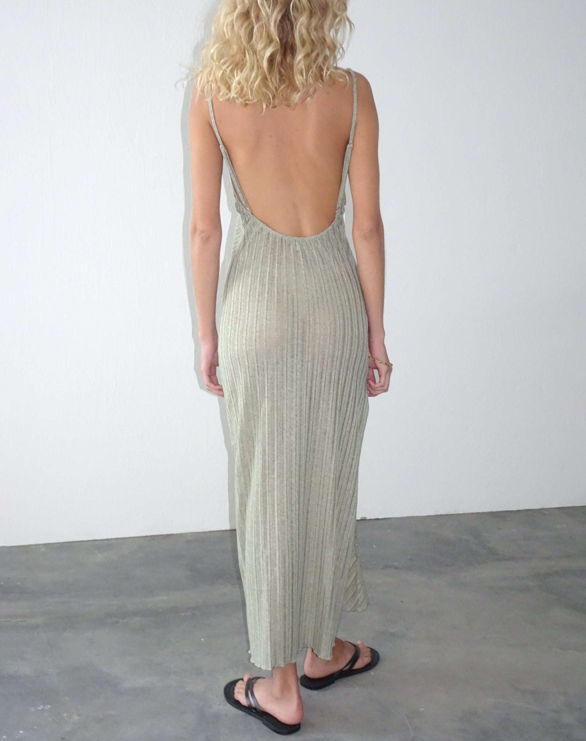Image of Jenaya Gestricktes Midikleid in Salbei