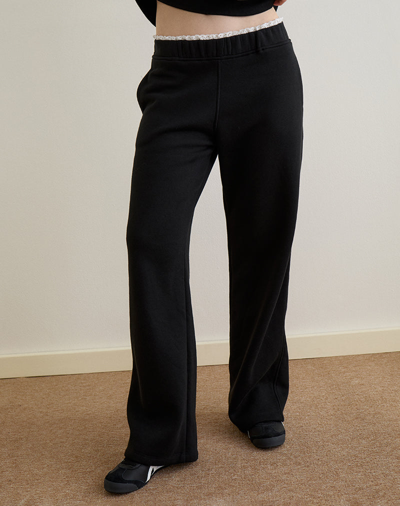 Jenita Loose Jogger in Schwarz mit weißem Picot-Besatz